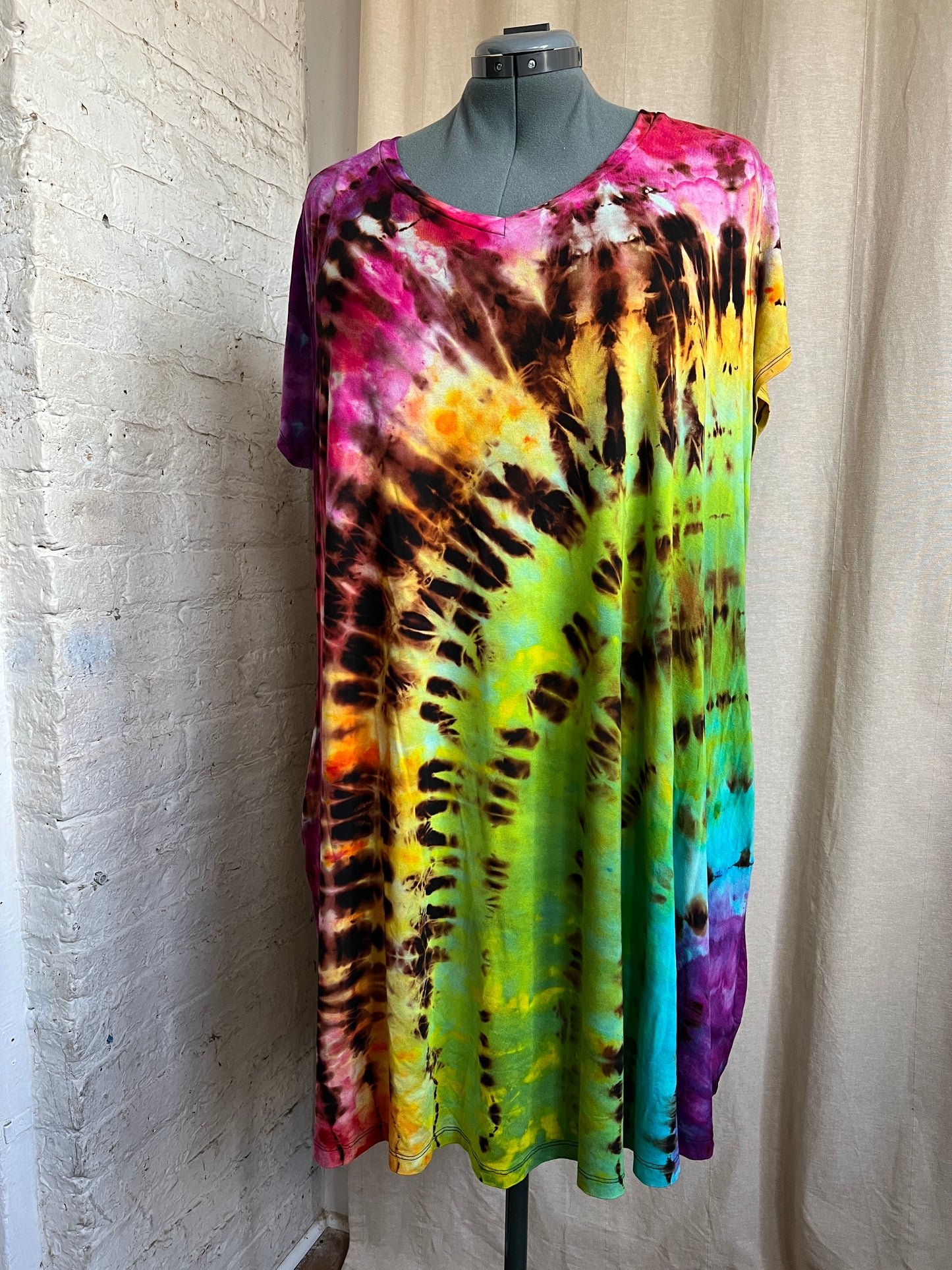Tie Dye Dress 2X Short Sleeve Swing Rainbow Reverse
