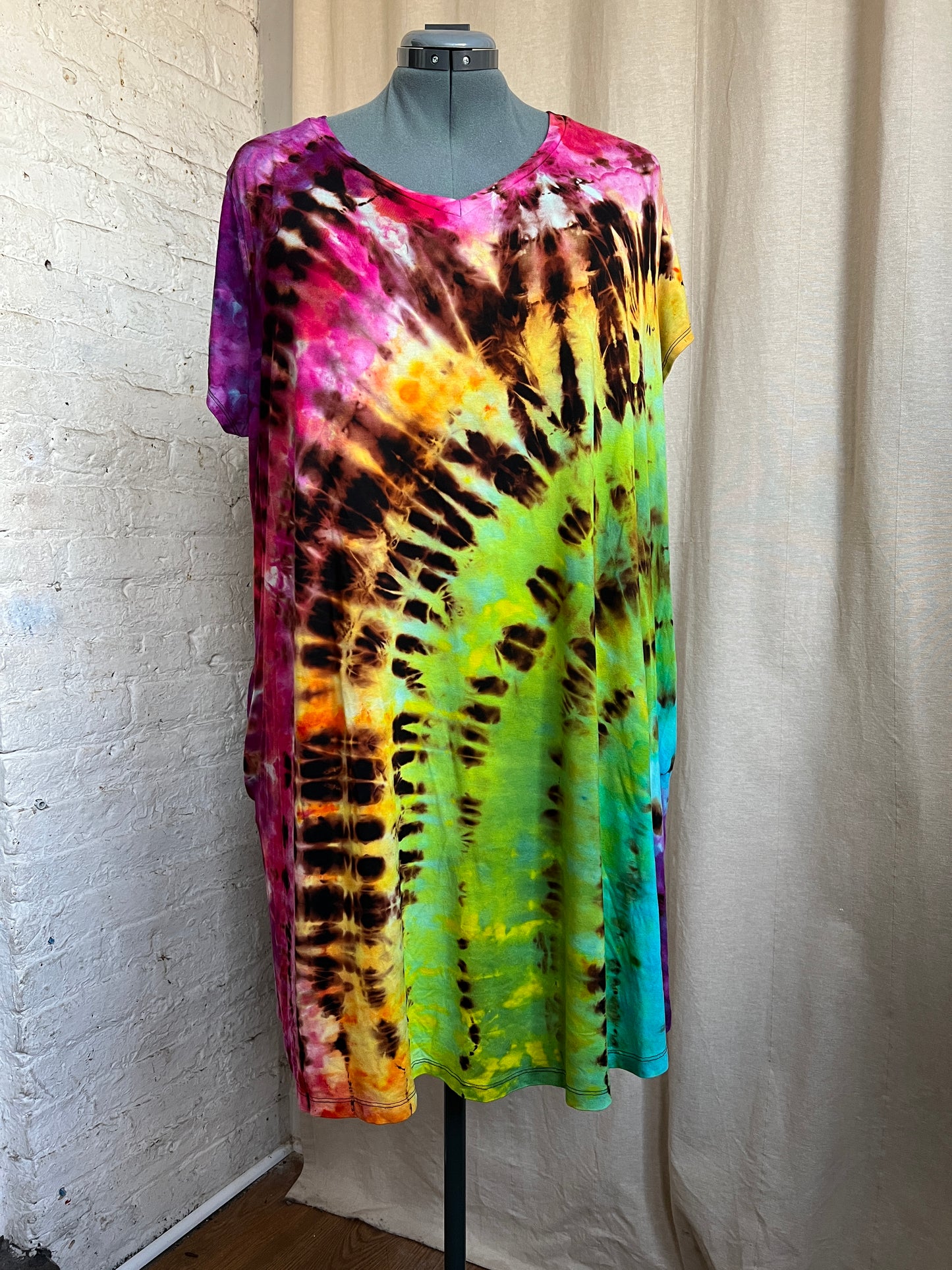 Tie Dye Dress 2X Short Sleeve Swing Rainbow Reverse