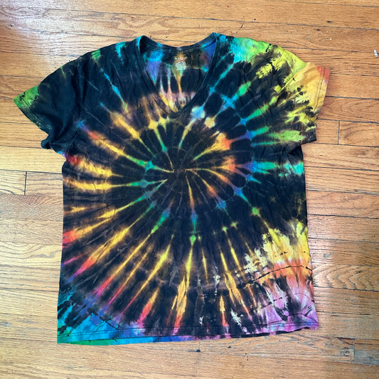 Tie Dye Tee Shirt XLarge XL Black Reverse Rainbow Spiral