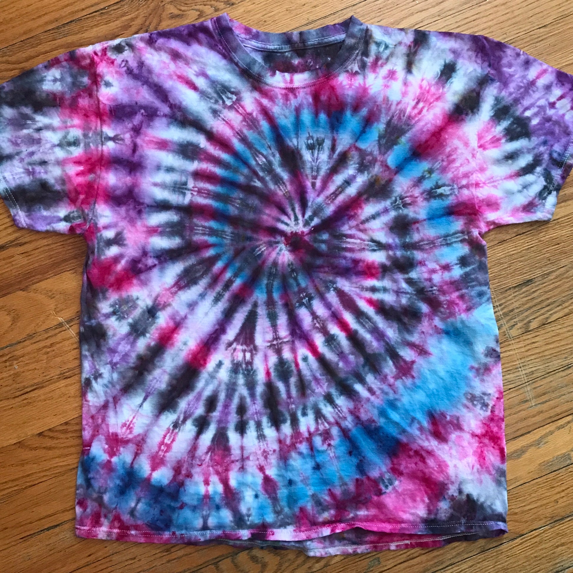 Tie Dye Tee Large Spiral Hand Dyed