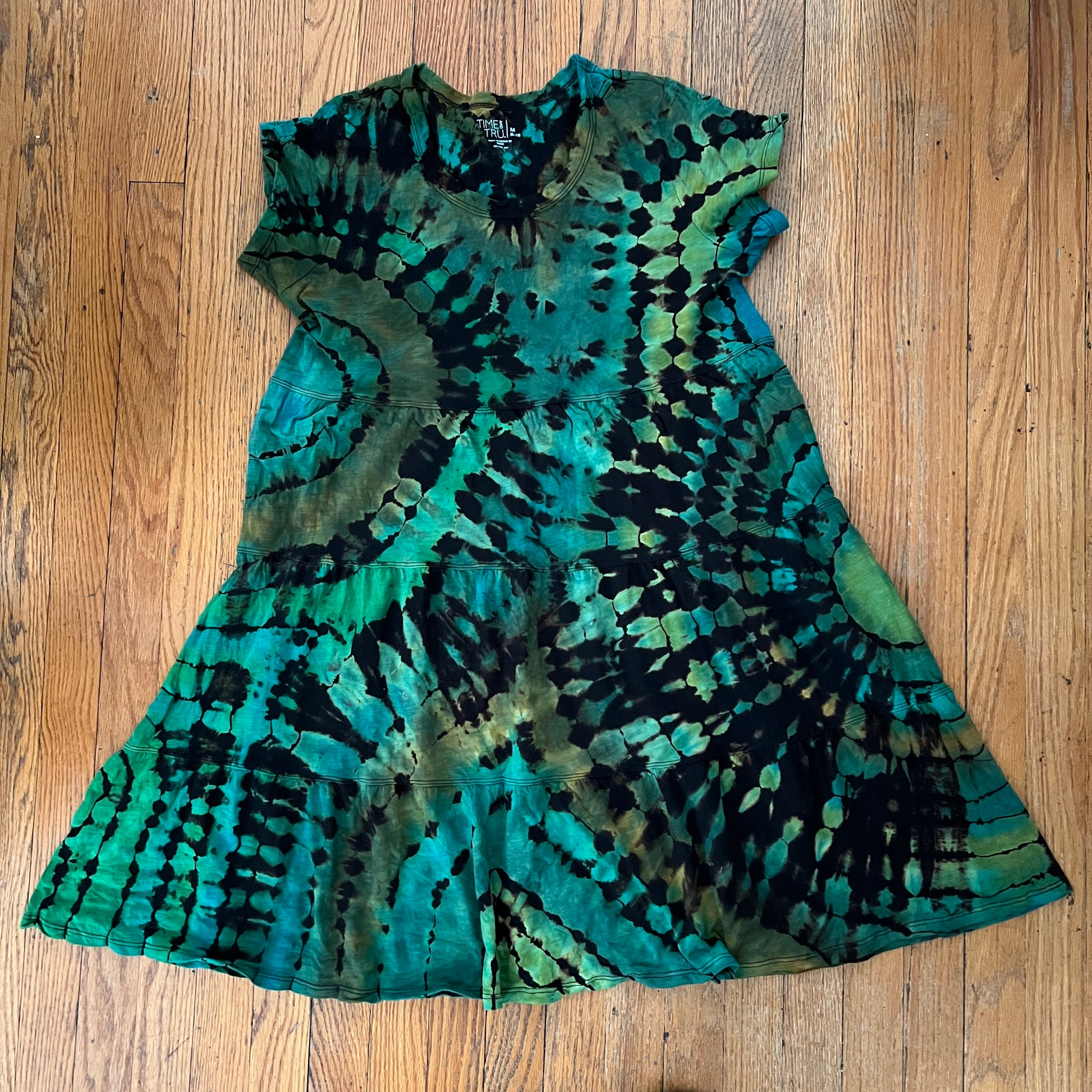 Tie Dye Dress Size Medium Short Sleeve tiered Green Shibori